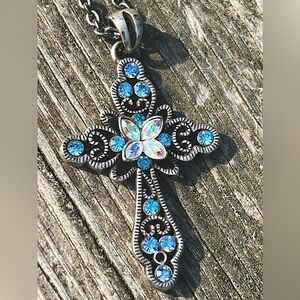 🩵 Lia Sophia Blue Aurora Borealis AB Cross Necklace